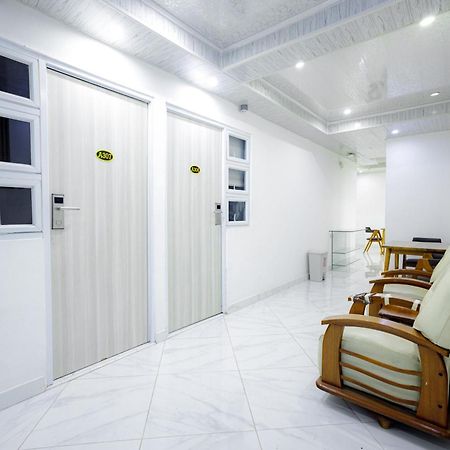 Urbanview Hotel Kota Tua Jakarta Exterior foto